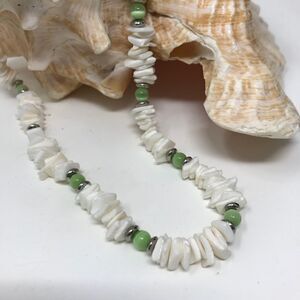 NWOT Shell with green and silver glass beads